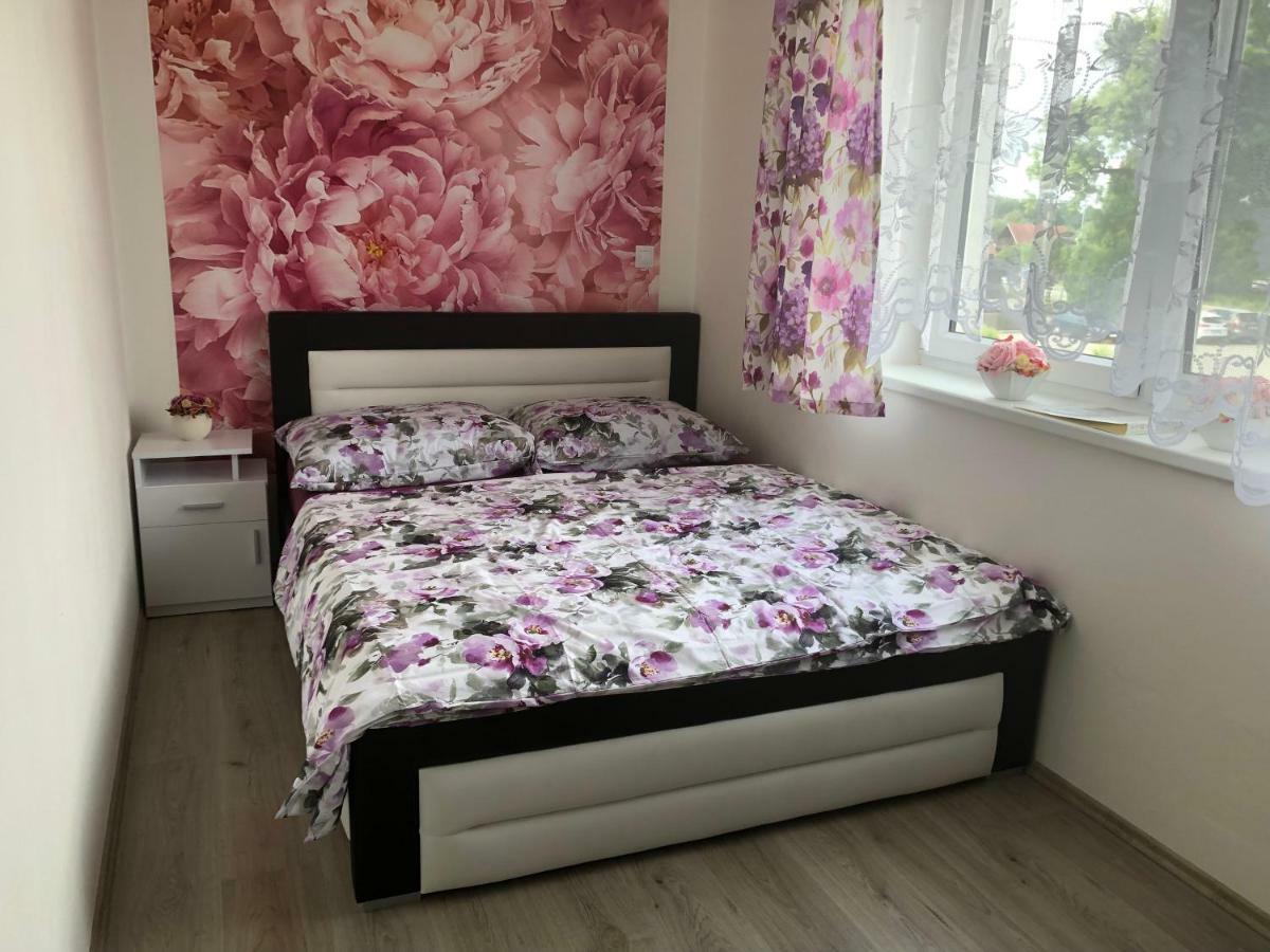 Apartman Na Lukach - Kopretina Třeboň 外观 照片